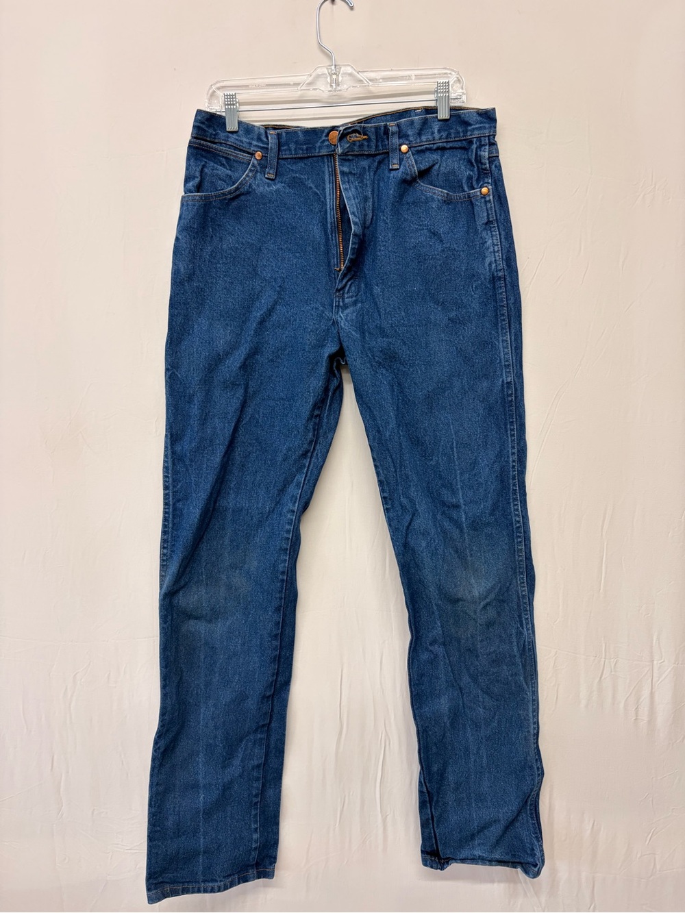 WRANGLER Men's Cowboy Cut Original Fit Jean Size 35X36 in Medium Wash